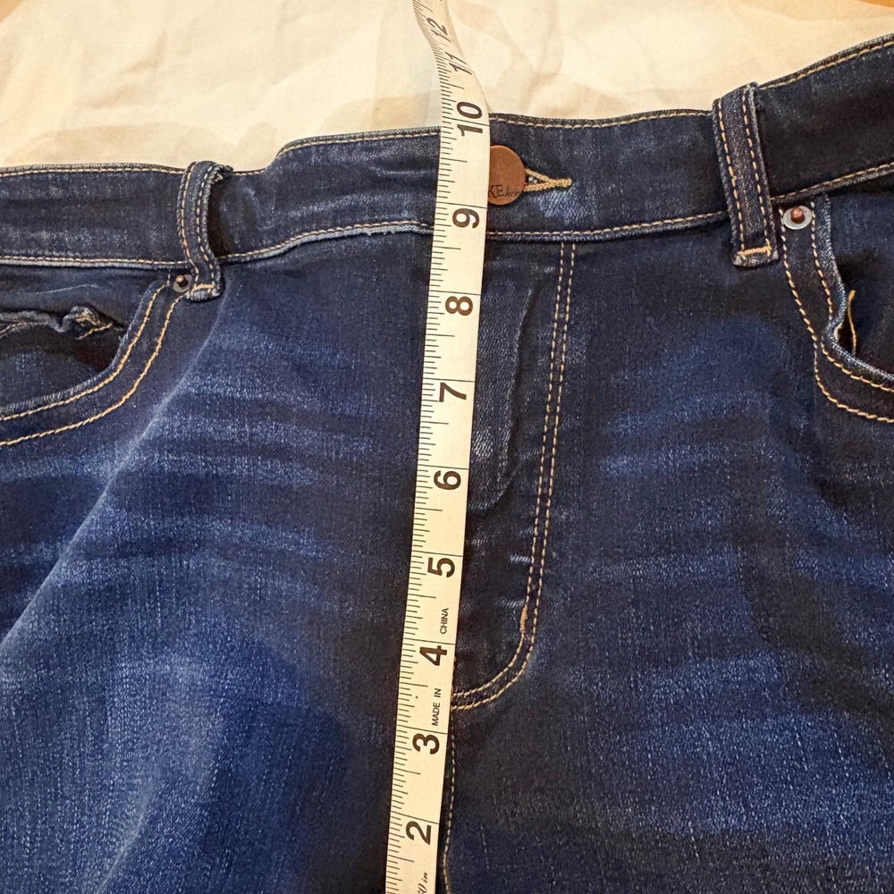 BKE Payton Mid-Rise Bootcut Jeans Dark Wash Universal Fit 33 x 29.5 Womens - Picture 9 of 11